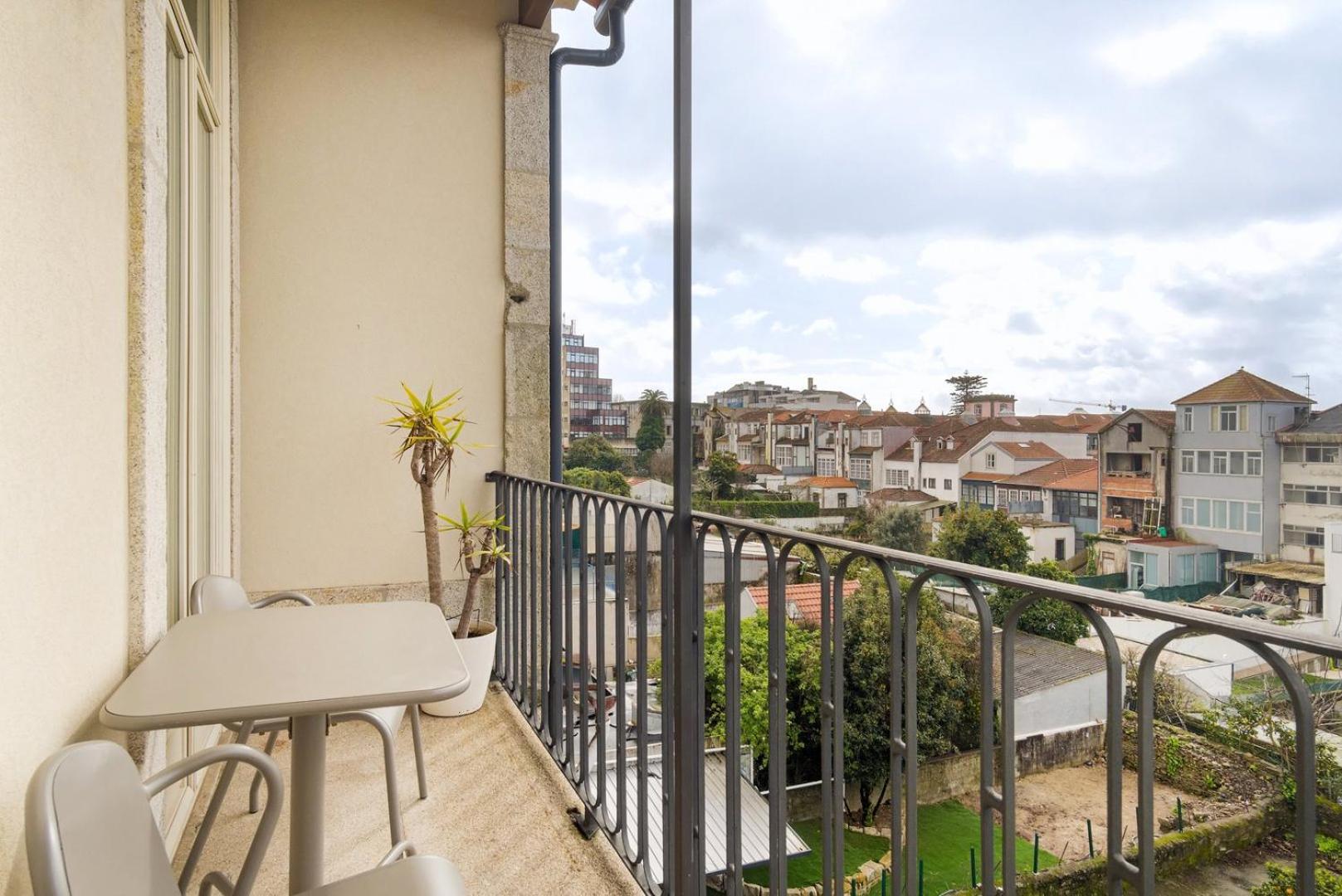 Guestready - Urban Oasis With Private Balcony Porto Exterior foto