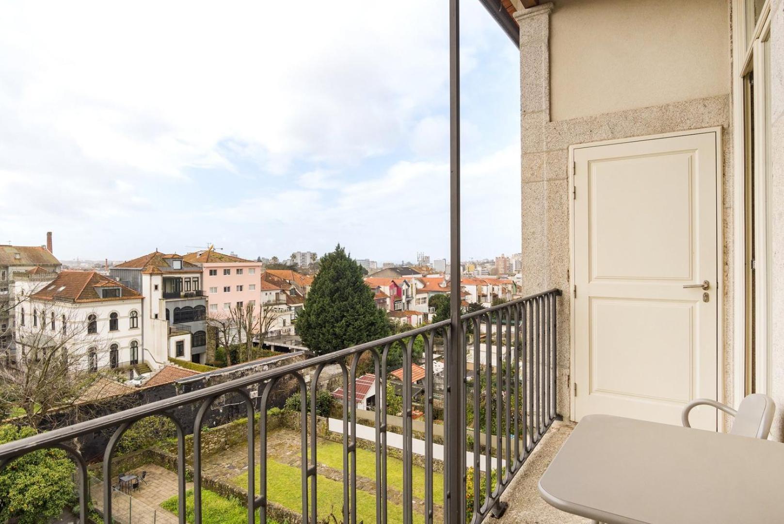 Guestready - Urban Oasis With Private Balcony Porto Exterior foto